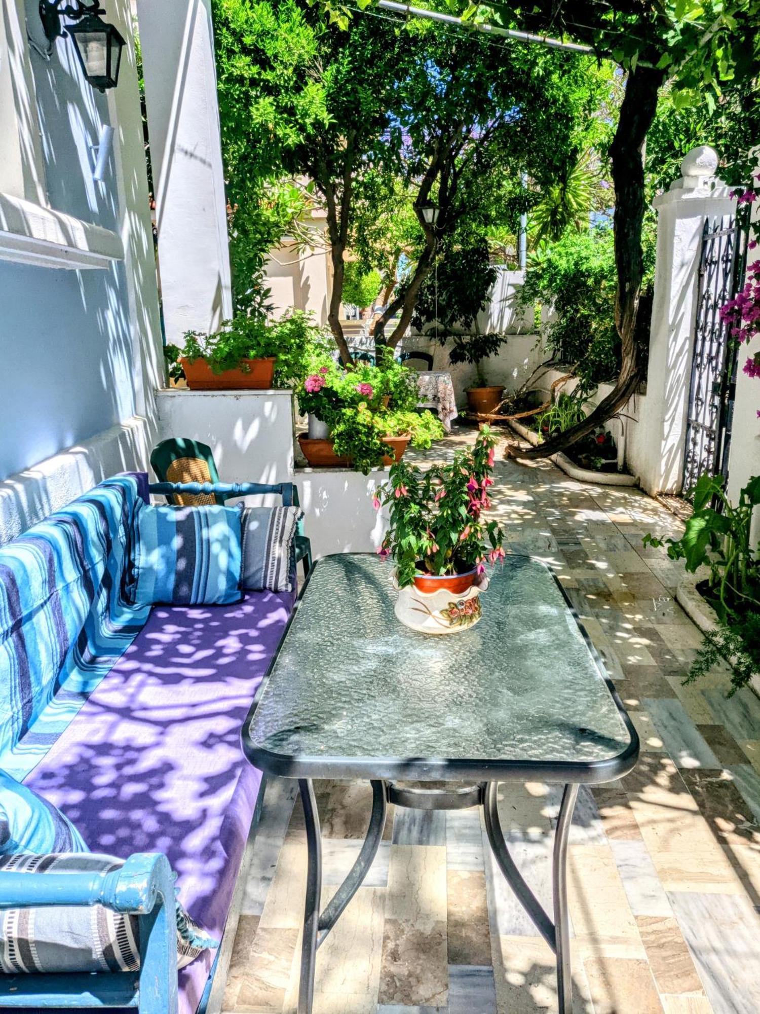 House With Garden In City Of Rhodes Rhodes City Eksteriør billede